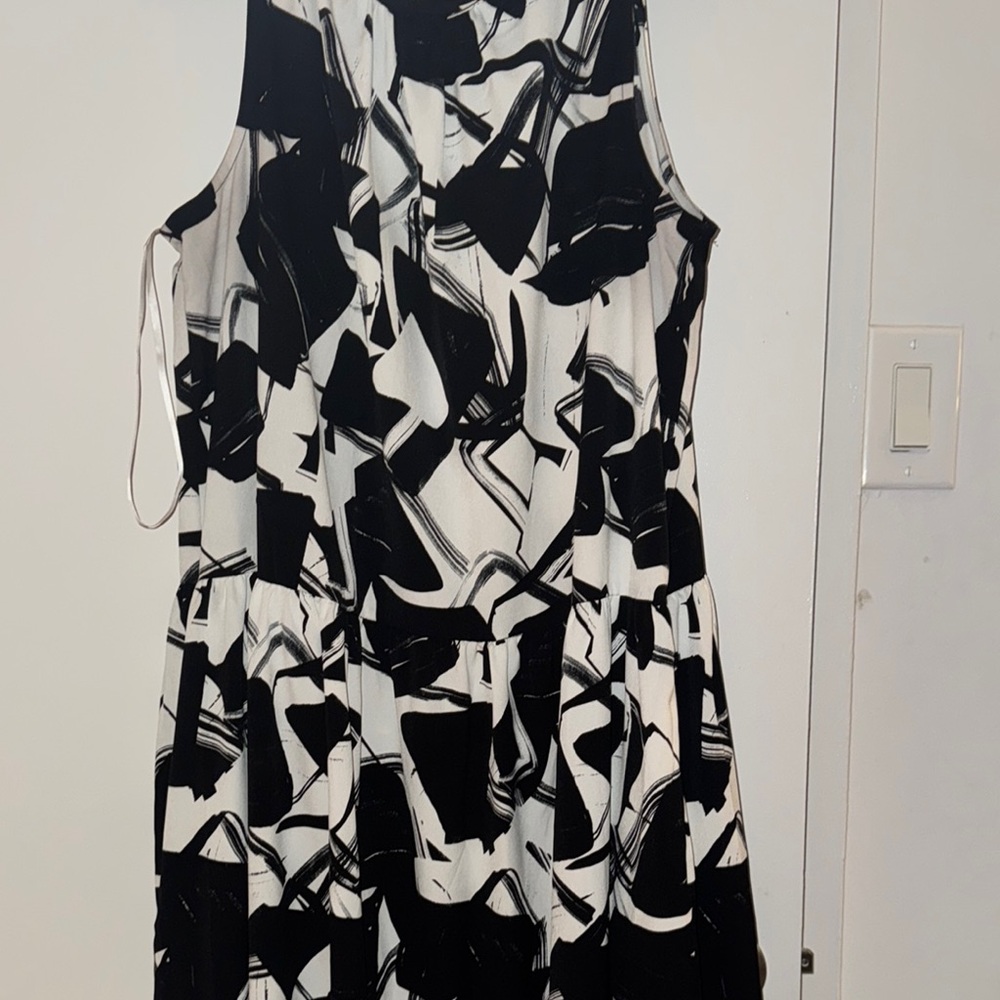 Karl Lagerfeld Black and White Sleeveless Midi Sundress